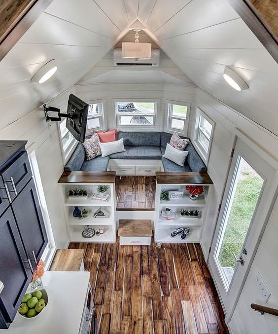 salon modern dans une tiny house